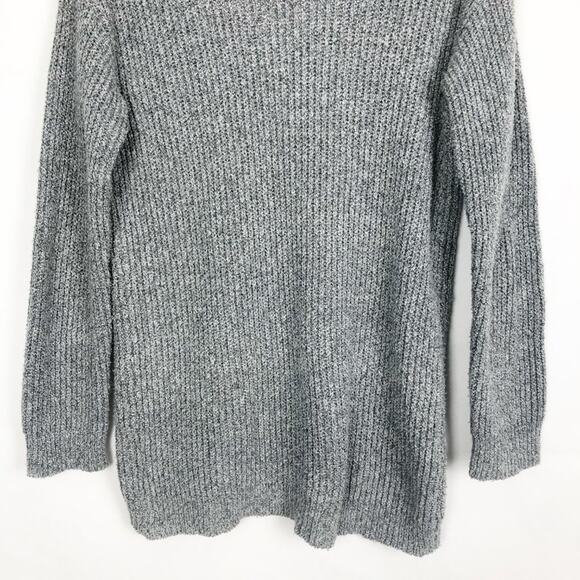 Bluenotes V-Neck Pullover Gray Knit Sweater Size Small - Picture 8 of 9